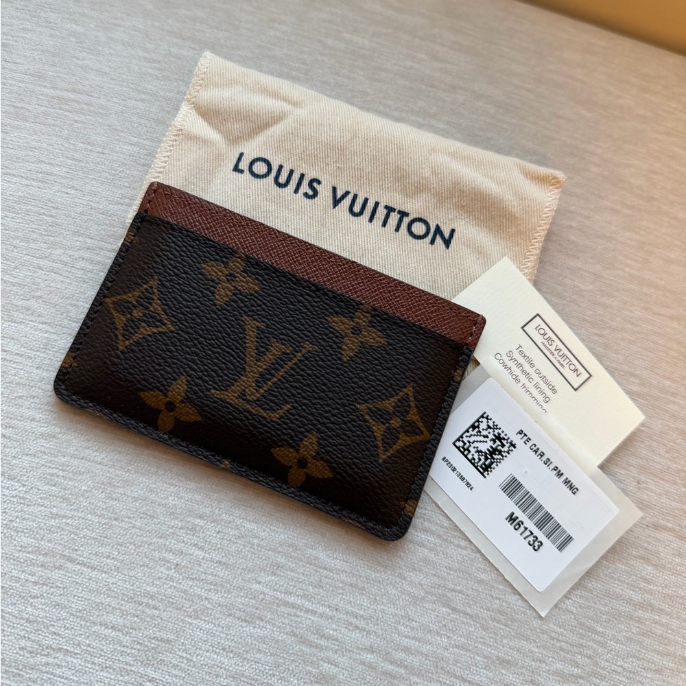 Louis Vuitton Card Holder